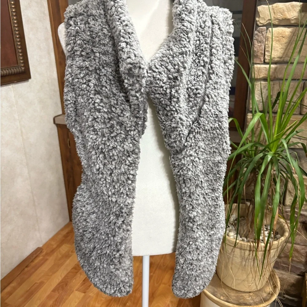 NATURAL REFLECTIONS SIZE X-LARGE GRAY & WHITE FAUX SHERPA SHRUG - Picture 4 of 6